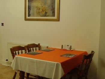 Twin Lions Hotel