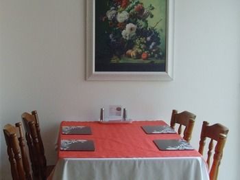Twin Lions Hotel