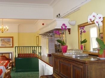 Twin Lions Hotel