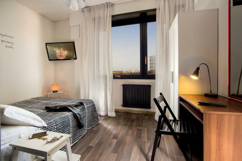 Radio Hotel