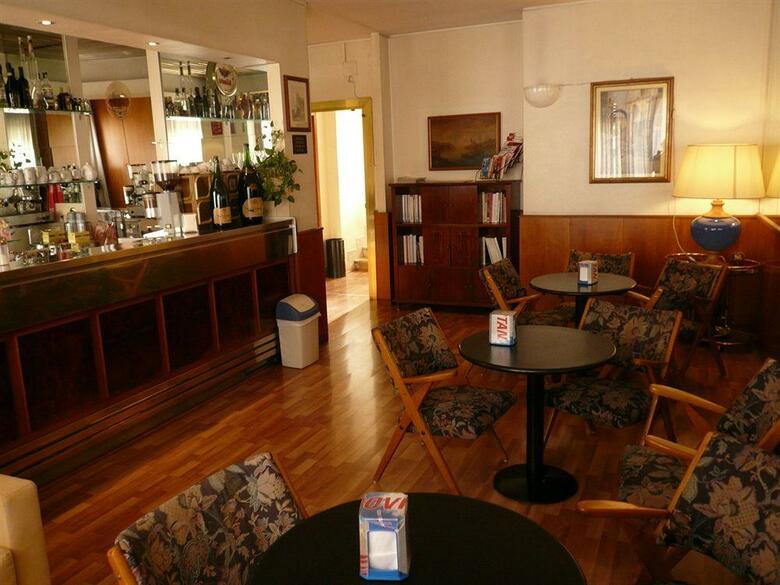 Radio Hotel
