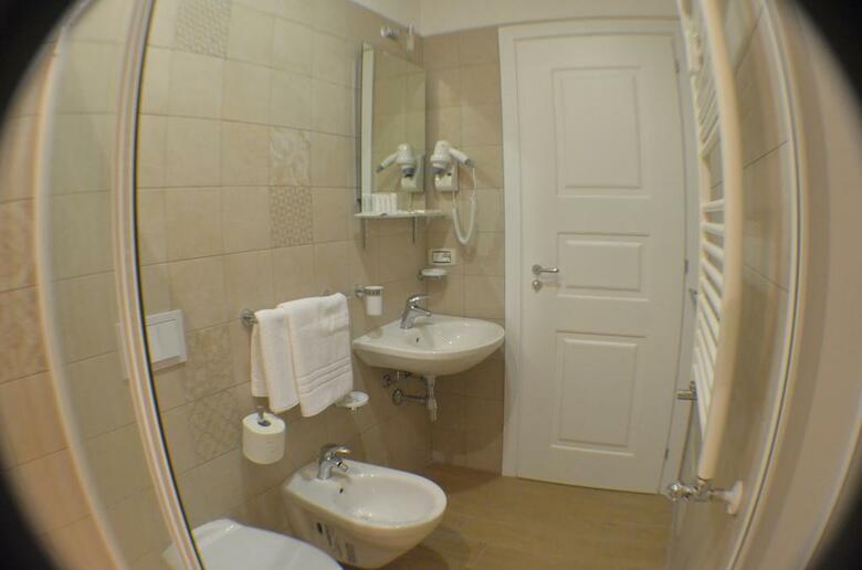 Hotel Thewesley Rome