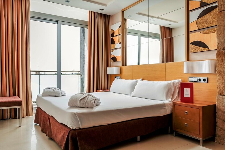 Hotel Exe Cunit Suites & Spa