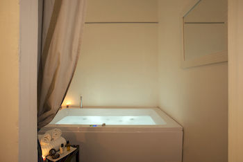 Bed & Breakfast San Carlo Suite
