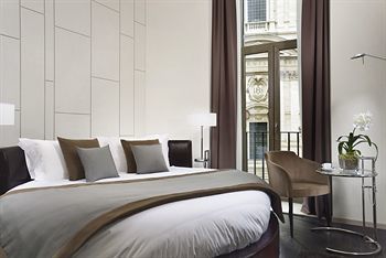 Hotel Piazza Del Ges� Luxury Suites