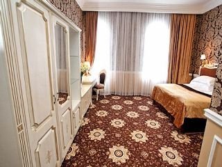 Royal Grand Hotel