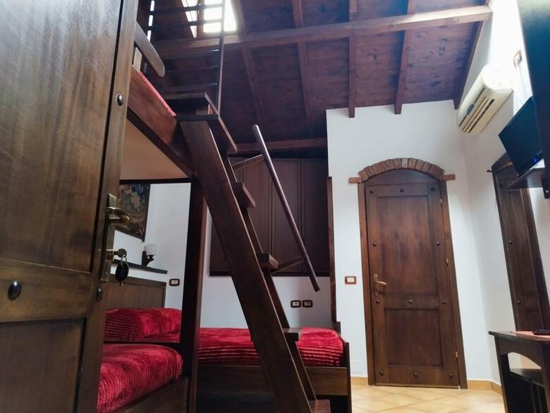 Hotel Guva Mangalem