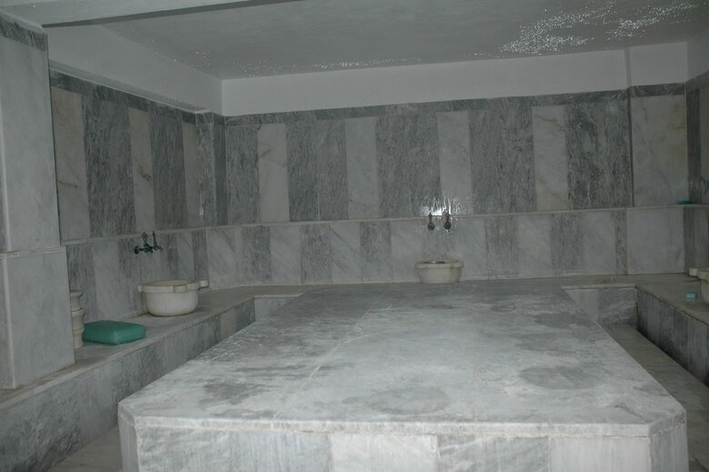 Arora Hotel