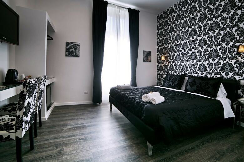 Bed & Breakfast Rome Key Luxury House