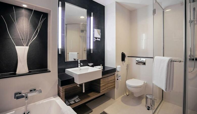 Pullman Dubai Jumeirah Lakes Towers - Hotel And Residence