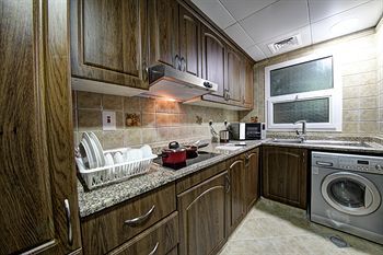 Adamo Hotel Apartments