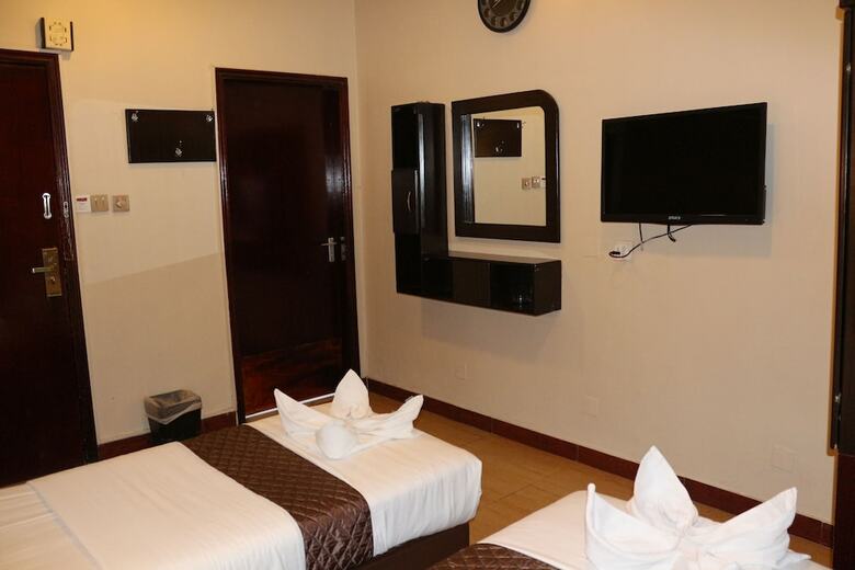 Grand Sina Hotel