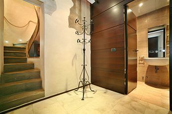 Hostal Florentia Suites