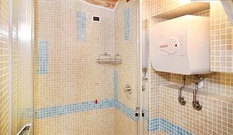 Hostal Florentia Suites