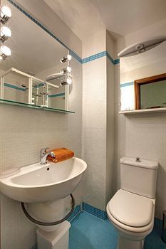 Hostal Florentia Suites
