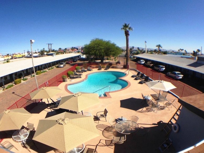 Hotel Sterling Gardens