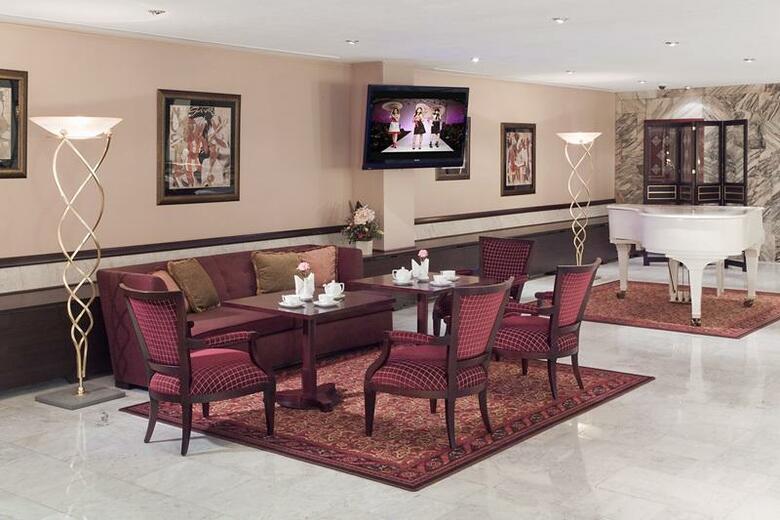 Hotel Aerostar