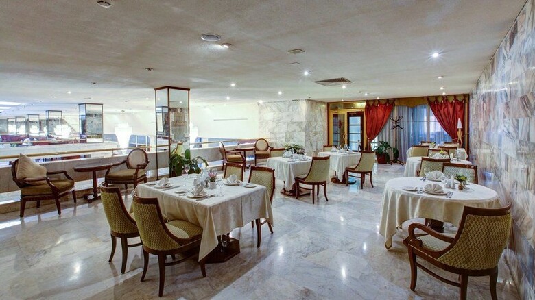 Hotel Aerostar