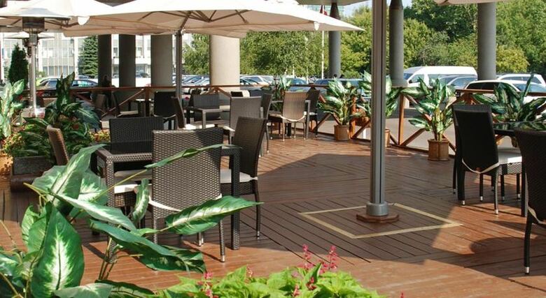 Hotel Aerostar