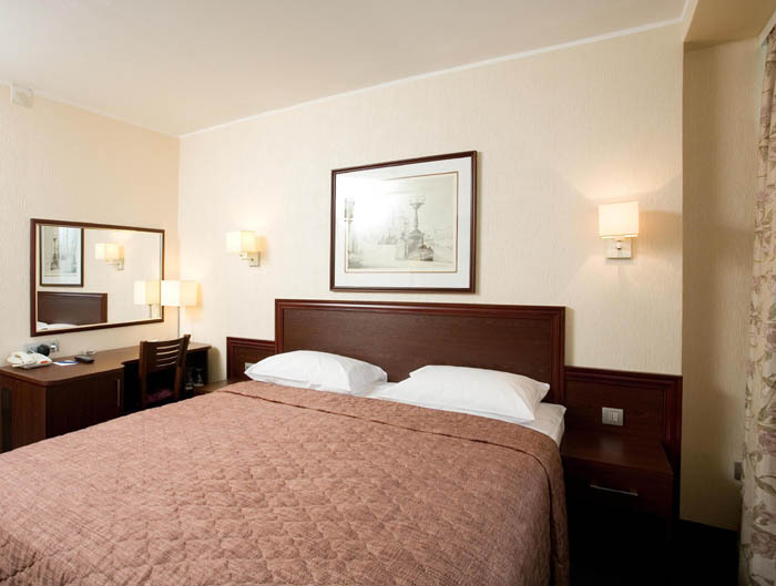 Hotel Aerostar