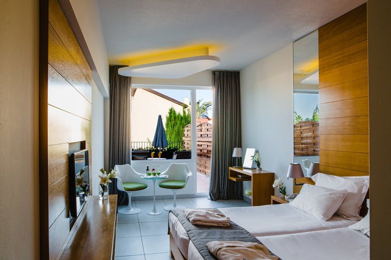 Hotel Napa Plaza