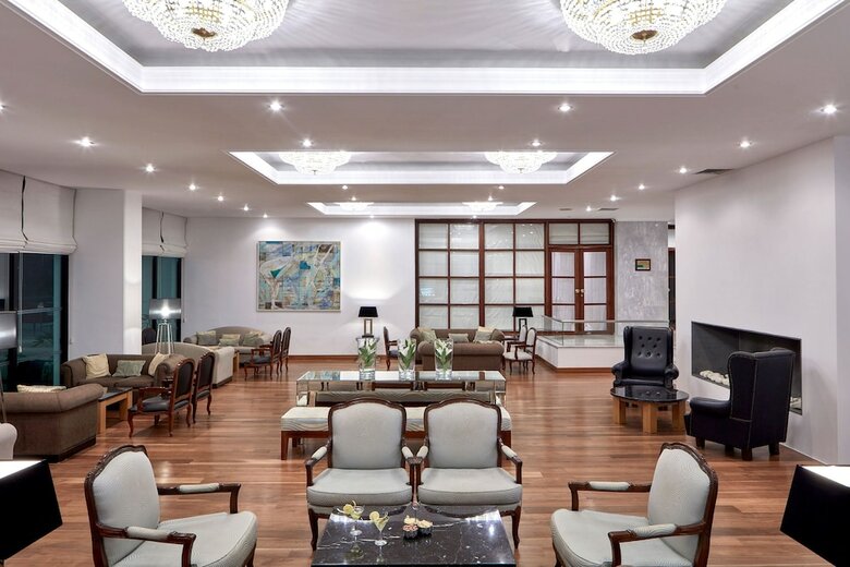 Hotel Grecian Bay