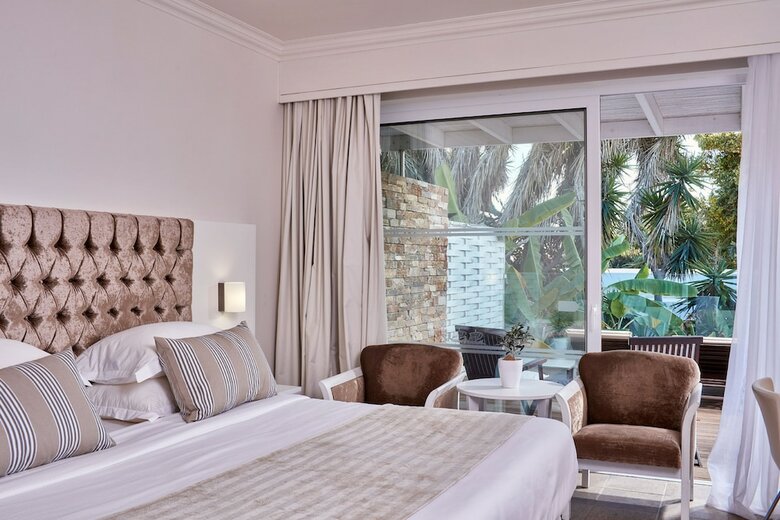 Hotel Grecian Bay