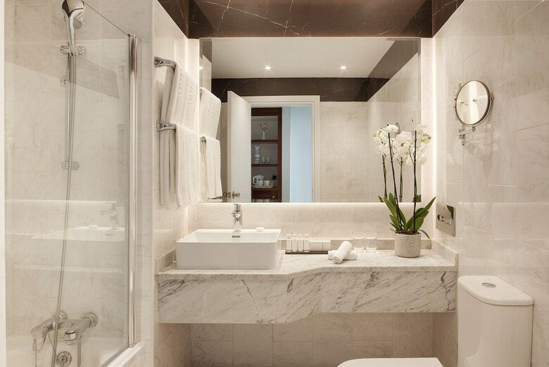 Hotel Grecian Bay