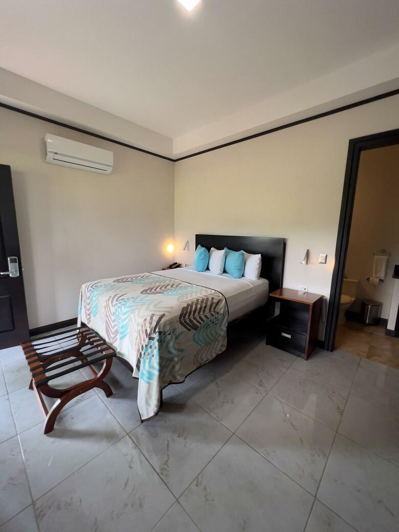 Hotel Arenal Manoa