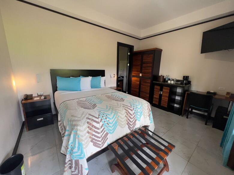 Hotel Arenal Manoa