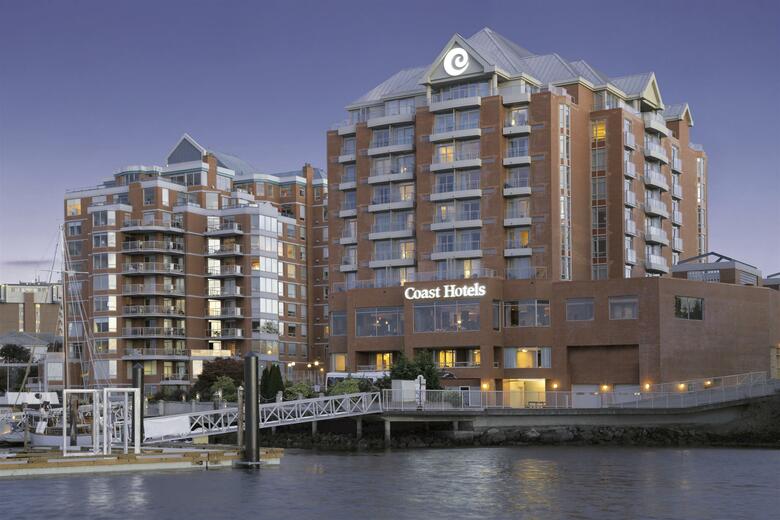 Coast Victoria Harbourside Hotel & Marina