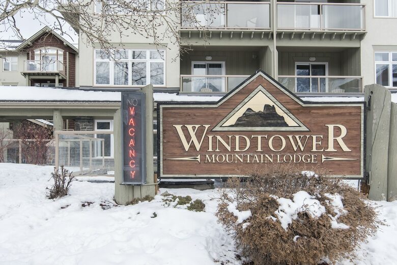 Hotel Windtower Lodge And Suites