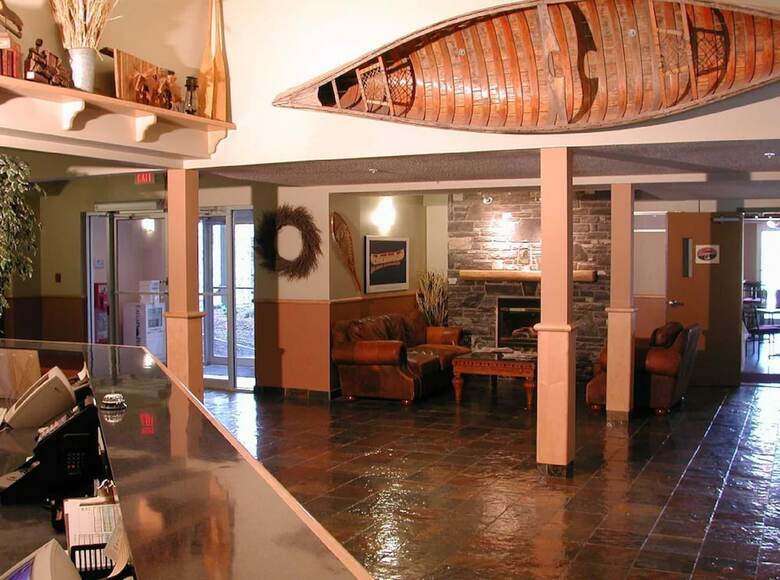 Hotel Windtower Lodge And Suites