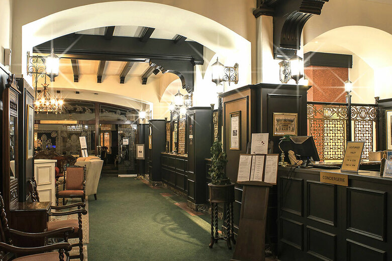 Clarendon Hotel