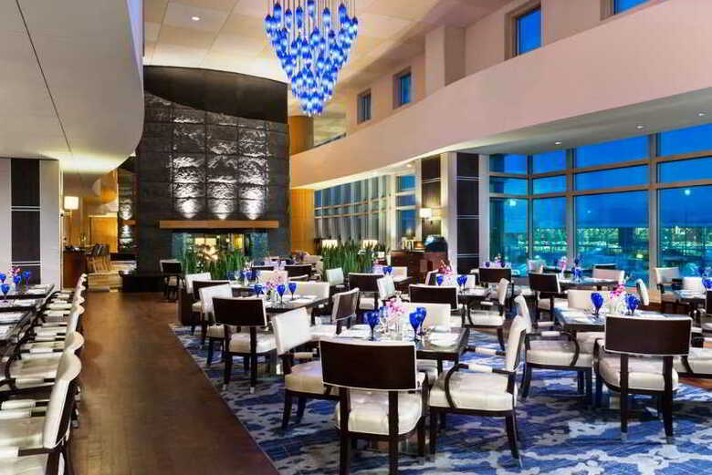 Hotel The Fairmont Vancouver Airport
