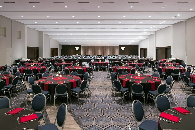 Hotel Sheraton Norfolk Waterside
