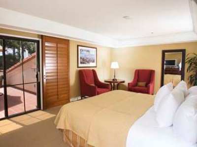 Hotel Hilton Santa Barbara Beachfront Resort