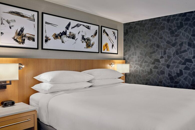 Hotel Delta Bow Valley