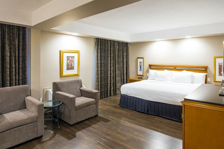 Hotel Executive Royal Inn North Calgary