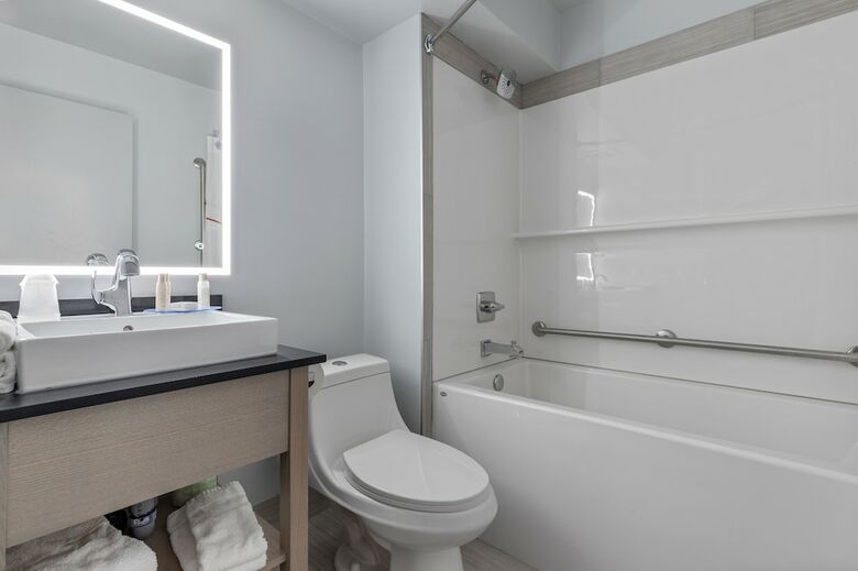 Hotel Travelodge Calgary Airport