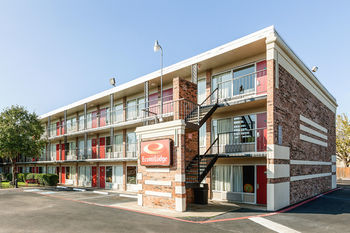 Hotel Econolodge Dallas Airport North