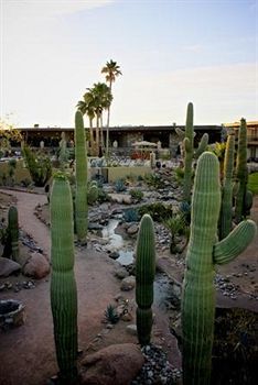 Hotel Carefree Resort & Conference Center