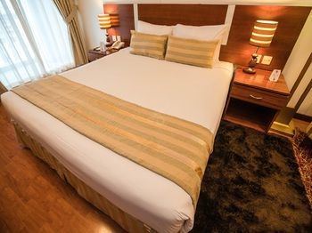 Hotel Landmark Plaza