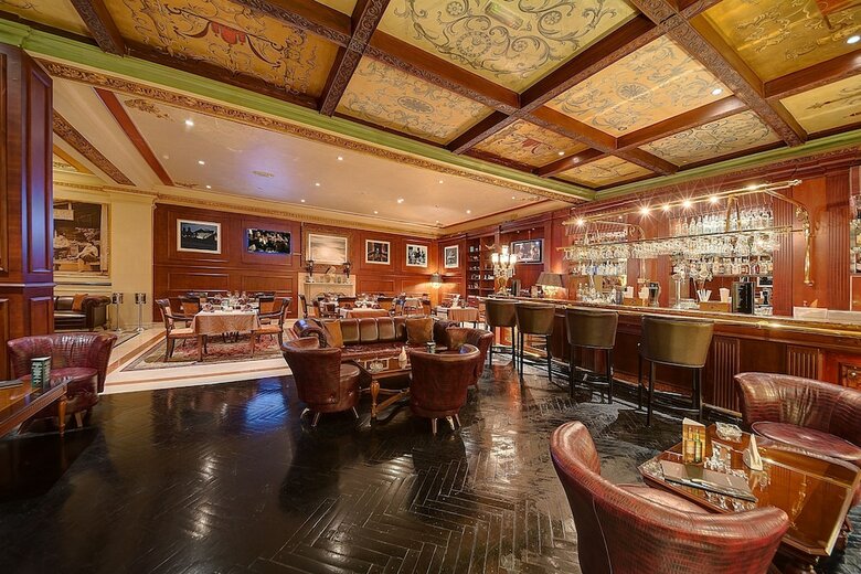 Royal Ascot Hotel