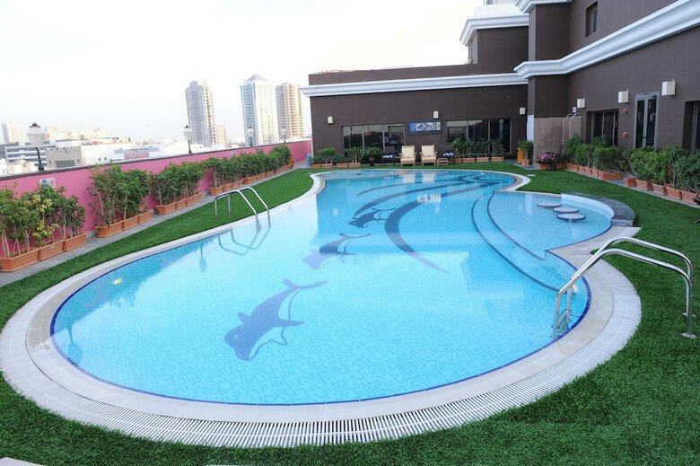 Royal Ascot Hotel