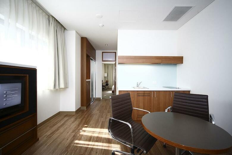 Hotel Novotel Canberra