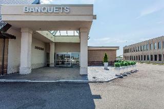 Hotel Holiday Inn Montreal Airport