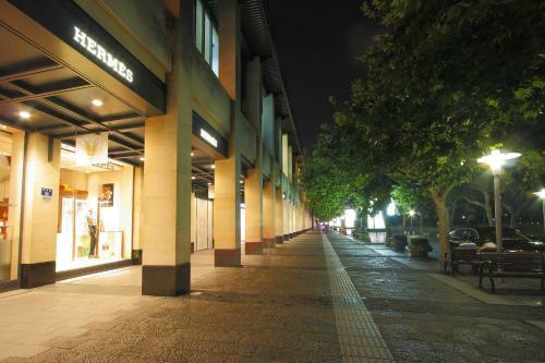 Huachen International Hotel