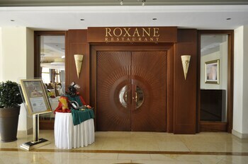 Hotel Alexander The Great Beach