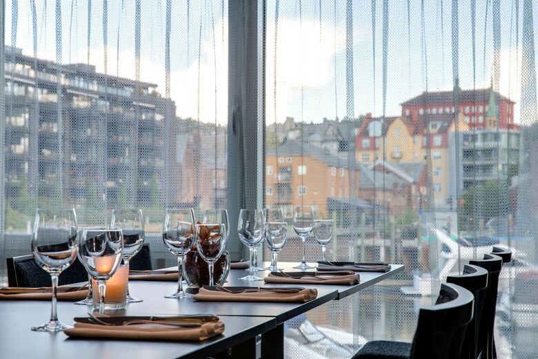 Radisson Blu Royal Garden Hotel